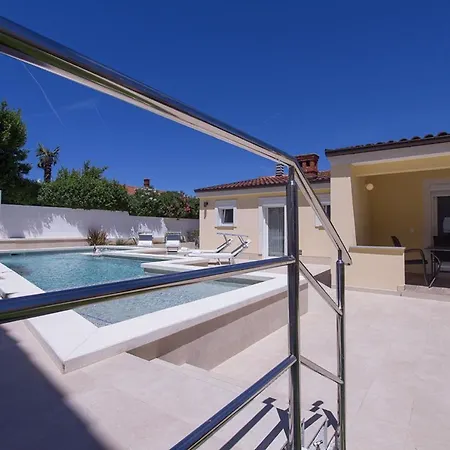 Charming Manuela With Wonderful Pool Near The Villa *