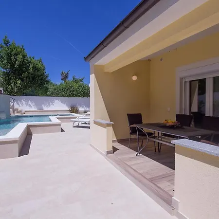 Charming Manuela With Wonderful Pool Near The
