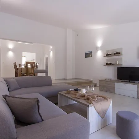 Charming Manuela With Wonderful Pool Near The *