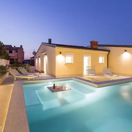 Villa Charming Manuela With Wonderful Pool Near The *