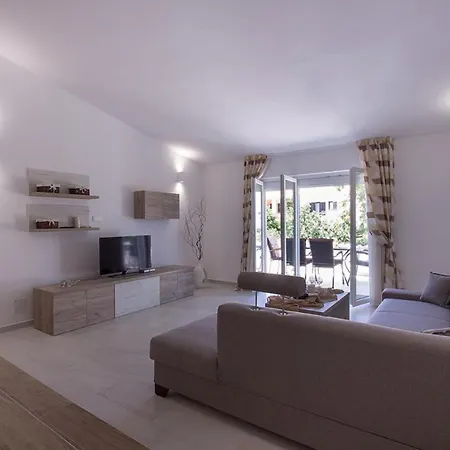 Charming Manuela With Wonderful Pool Near The *