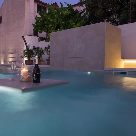 Charming Manuela With Wonderful Pool Near The Villa *