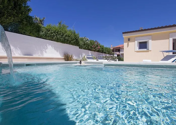 Charming Manuela With Wonderful Pool Near The