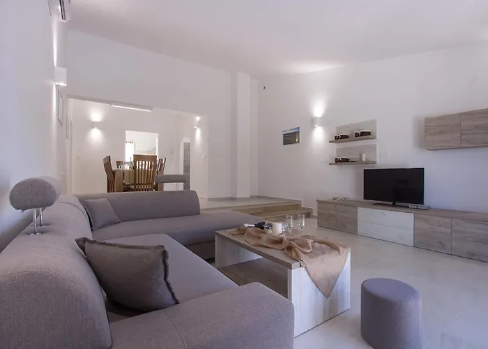 Charming Manuela With Wonderful Pool Near The *